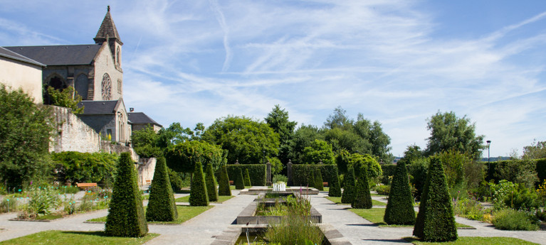 Jardín del Palacio Episcopal - © CRT Limousin