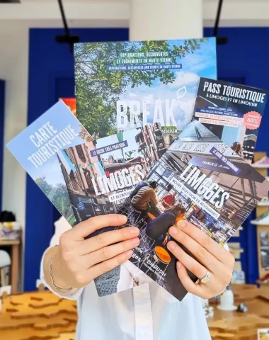 Brochures, guides et plans de Limoges