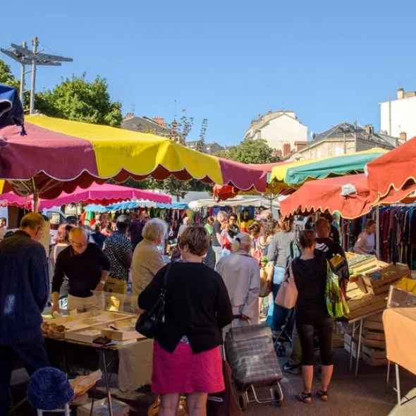 Marchés à Limoges et alentours