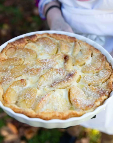 Produits régionaux du Limousin. Flognarde aux pommes