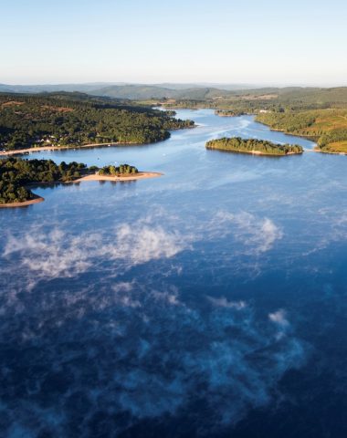 Lac de Vassivière et plateau de Millevaches